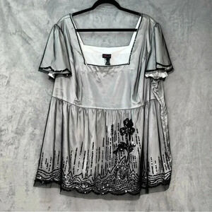 Torrid Overlay Sequins Mesh Square Neck Top womens Sz 4‎